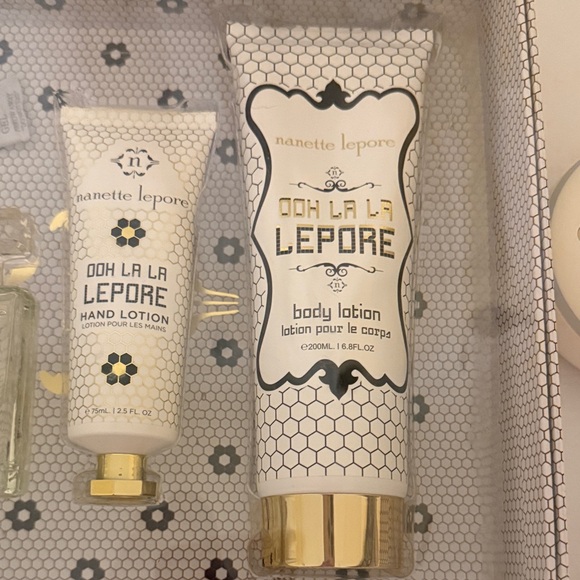 Nanette Lepore Other - Nanette Lepore Ooh La La Lepore Body Lotion Set - White and Gold Accents